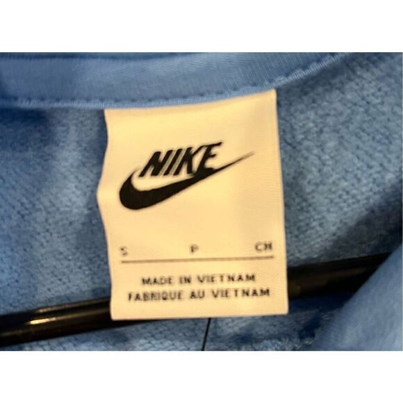 Nike Sportswear Club Fleece Hoodie - Picture 5 of 5